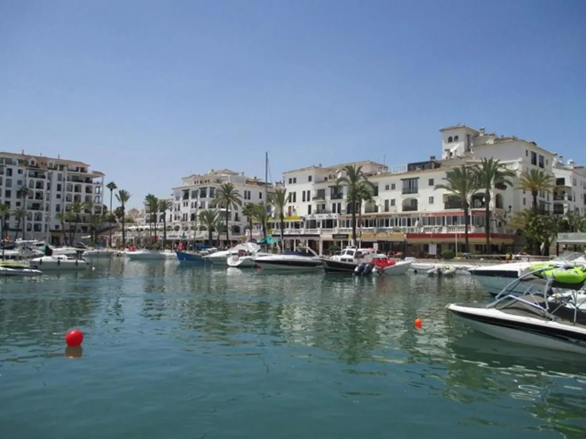 2086-Amazing Penthouse 2 Terraces Sea View Daire Manilva İspanya